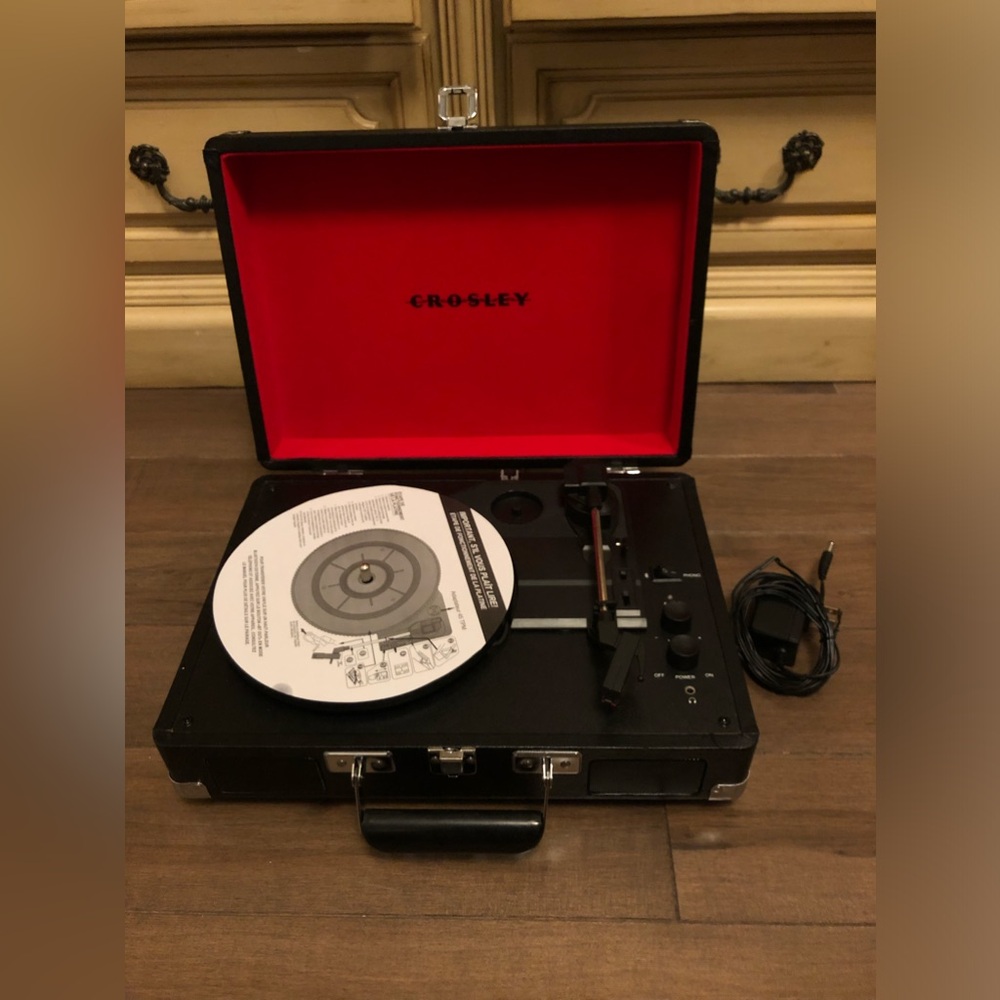 Crosley Vinyl Record Suitcase Player Portable Perfect Working Condition 💿🔥